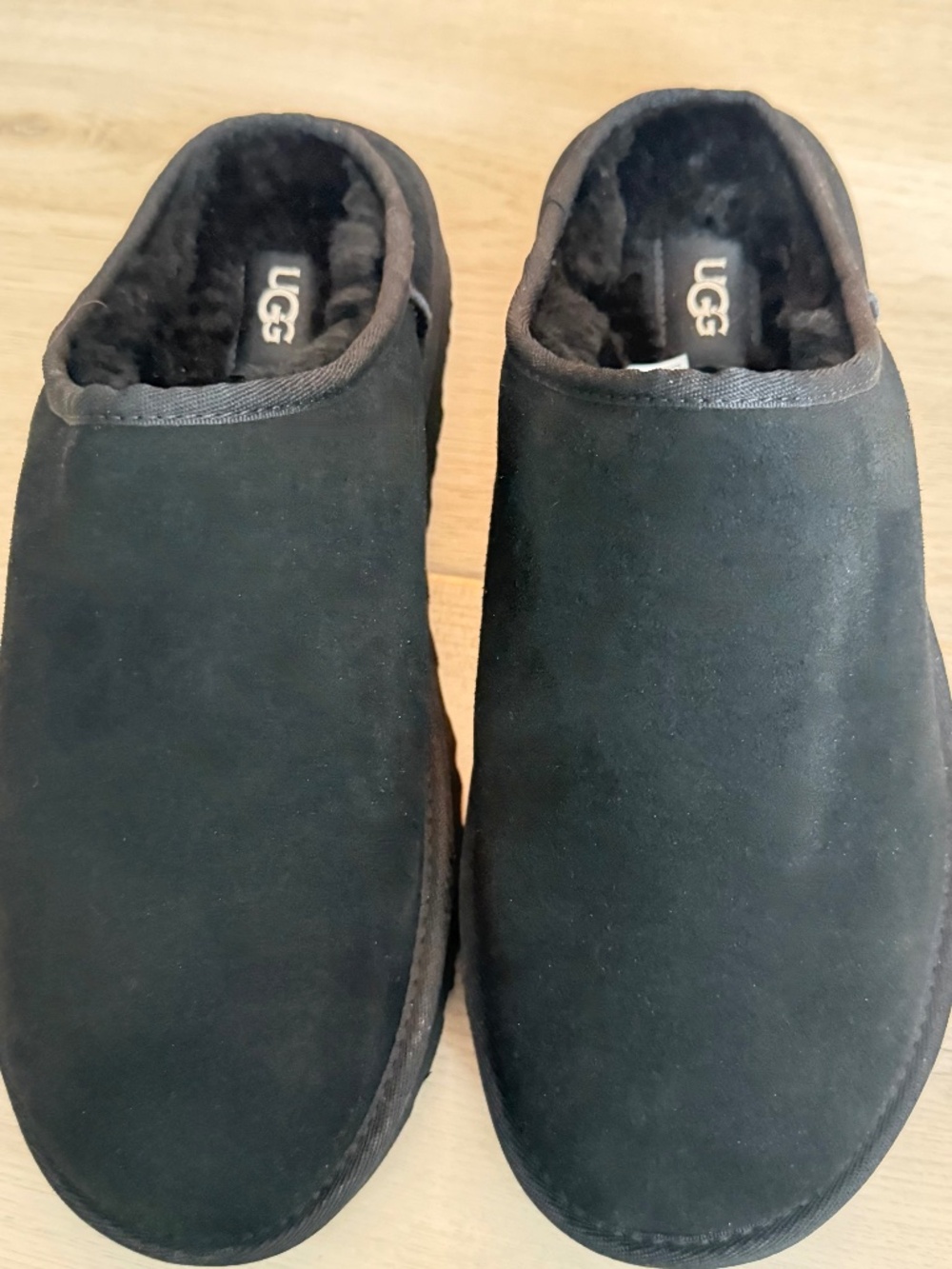 NWOB UGG Classic Slip-On Slipper Suede Black Men's Size 9